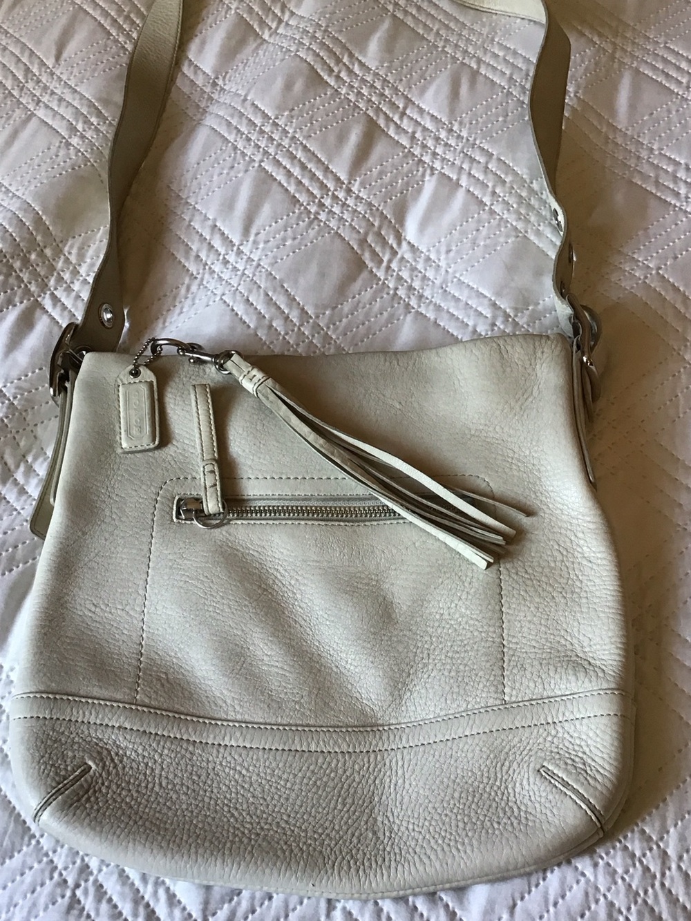 Leather Coach Crossbody Shoulder Bag in Light Beige